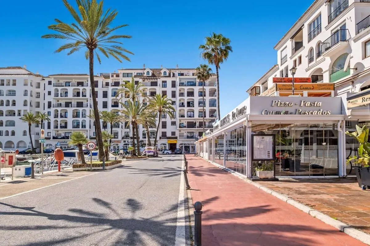 마닐바 Driftwood Escape - Puerto De La Duquesa 아파트