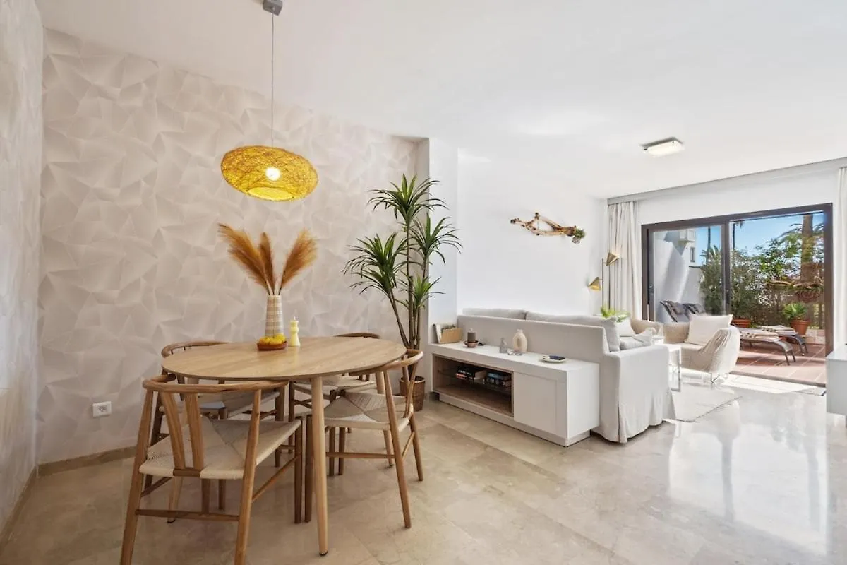 Appartement Driftwood Escape - Puerto De La Duquesa à Manilva